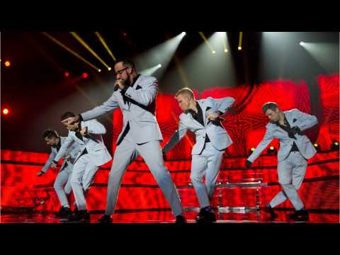 VIDEO : Backstreet Boys Concert Cancelled After 14 Injured