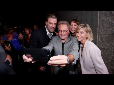 VIDEO : Grease Cast Reunites For 40th Anniversary