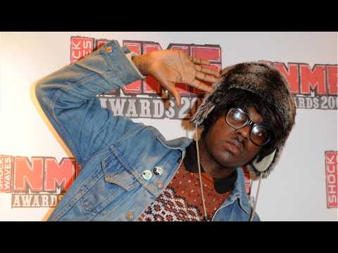 VIDEO : Blood Orange Releases New Tracks ?Charcoal Baby,? ?Jewelry?
