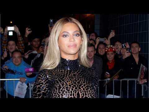 VIDEO : Beyonc Shows Off Rare Pic Of Twins Rumi & Sir