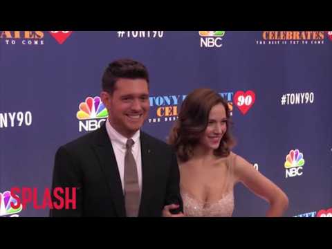 VIDEO : Michael Buble becomes dad again
