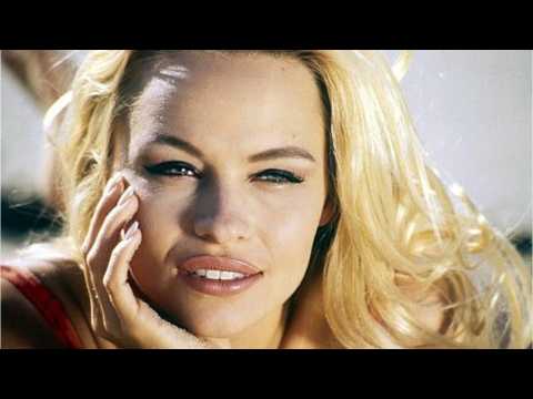 VIDEO : Pamela Anderson Chooses French Soccer Star For Husband #4