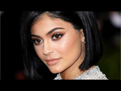 VIDEO : Kylie Jenner Reflects On Mom Life