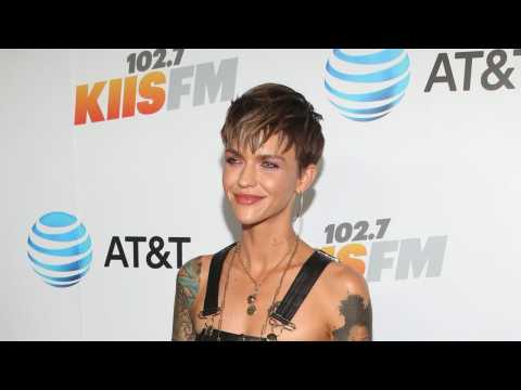 VIDEO : The CW Casts Ruby Rose As DC Superhero Batwoman