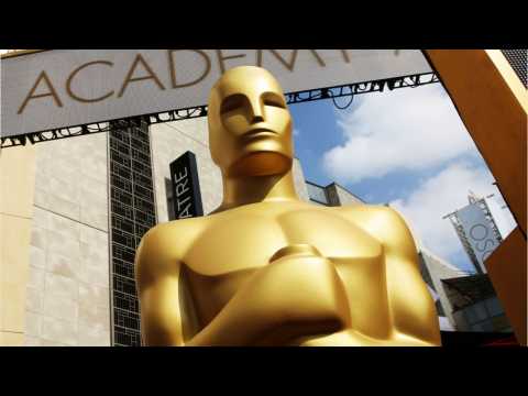 VIDEO : Oscars Attempt To Update Its Image Falls Flat