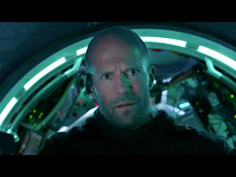 VIDEO : Jason Statham Swims With Really Big Sharks In 'The Meg'
