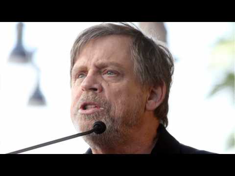 VIDEO : Mark Hamill Suggests Replacing Trump?s Walk Of Fame Star With Carrie Fisher?s