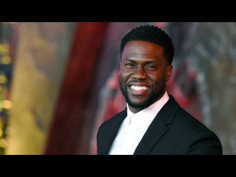 VIDEO : Kevin Hart Gives College Students A Big Surprise