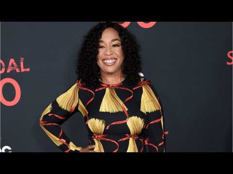 VIDEO : Shonda Rhimes Reveals Which Grey's Character She Misses