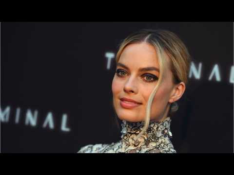 VIDEO : Margot Robbie Reveals First Image Of Her As Sharon Tate