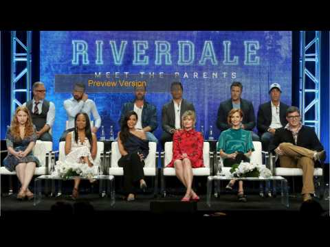 VIDEO : ''Riverdale' Spinoffs May Be In The Works (1)