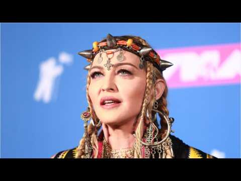 VIDEO : Madonna Slammed For Selfish Aretha Franklin Speech