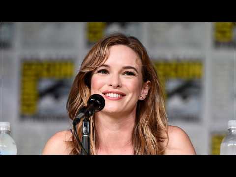 VIDEO : Flash Casts Caitlin Snow's Father