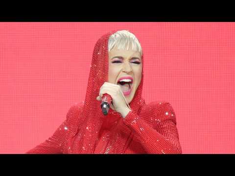 VIDEO : Katy Perry Returns To Spirituality