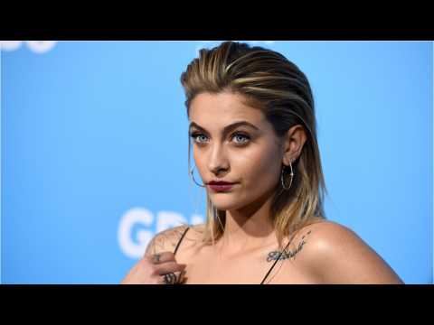 VIDEO : Paris Jackson Is Caught Covering Up Tattoos For Photo Shoot