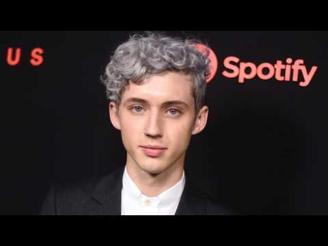 VIDEO : Troye Sivan And Ariana Grande Release Music Video