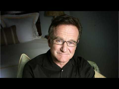 VIDEO : Items From Robin Williams? Personal Collection Head To Auction Block