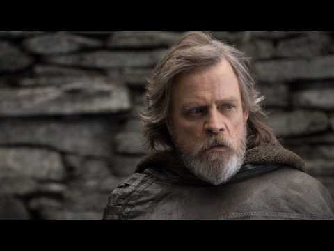 VIDEO : Mark Hamill Still Unsure Of Why His Character Luke Gave Up In 'Star Wars: The Last Jedi'