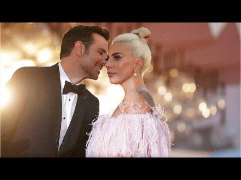 VIDEO : ?A Star Is Born? Dazzles Critics