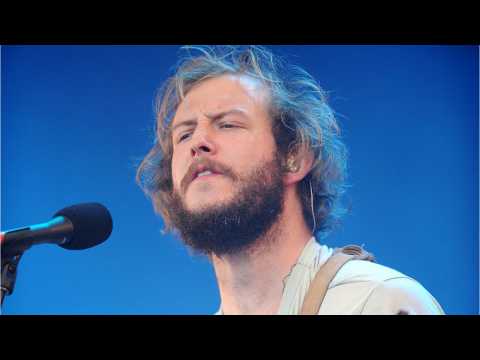 VIDEO : Bon Iver?s Justin Vernon Does About Face On Eminem?s ?Fall?