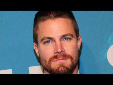 VIDEO : Stephen Amell Back In The Ring