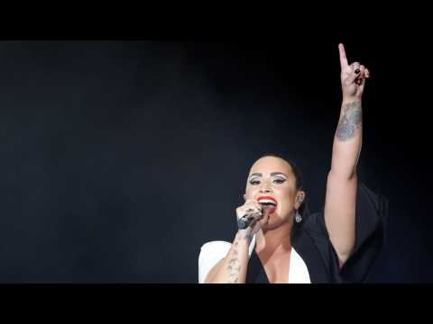VIDEO : Demi Lovato's Mom Confirms The Singer Is 90 Days Sober