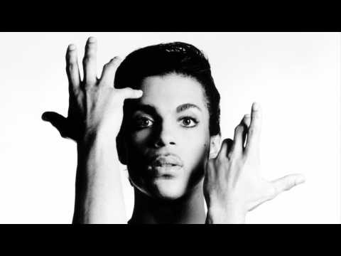 VIDEO : A Life-Spanning Prince Documentary Is Coming To Netflix