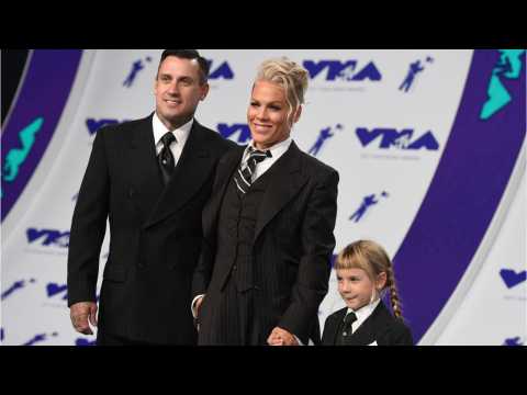 VIDEO : P!nk?s Daughter Makes First Trip To ER