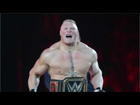 VIDEO : Brock Lesnar Extends His WWE Contract