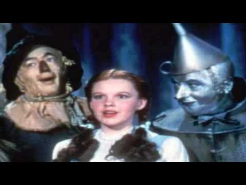 VIDEO : Early Version Of 'Wizard of Oz' Scripts Head For Auction Block