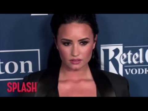 VIDEO : Demi Lovato gets new phone number after leaving rehab