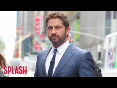 VIDEO : Gerard Butler takes in victims of wildfires