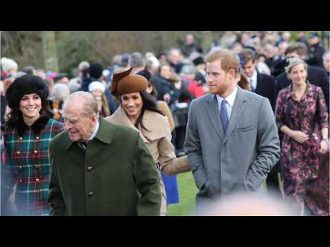 VIDEO : The Royal Family Doesn't Open Presents On Christmas Day
