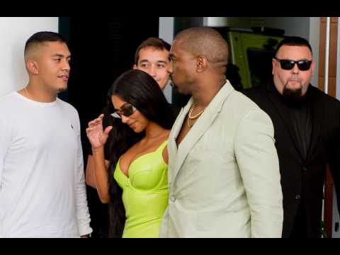 VIDEO : Kim Kardashian West 'éduque' Kanye West à propos de la politique