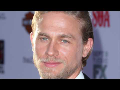 VIDEO : Charlie Hunnam Misses Sons Of Anarchy Role