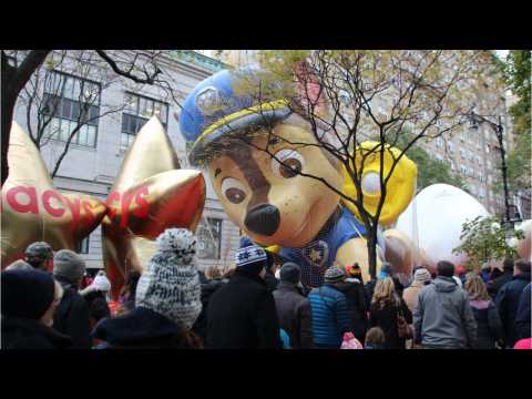 VIDEO : Could Wild Winds Ground Macy's Thanksgiving Day Parade?
