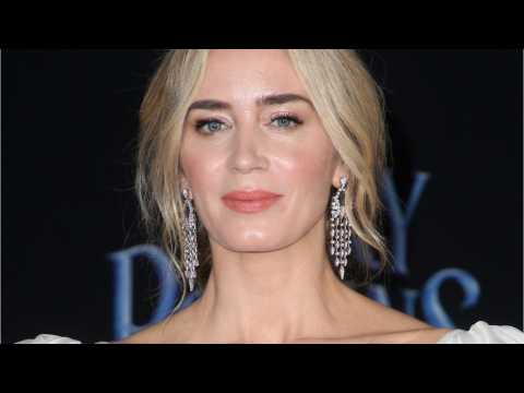 VIDEO : Emily Blunt Is Mesmerizing In An Otherwise Dull ?Mary Poppins Returns?