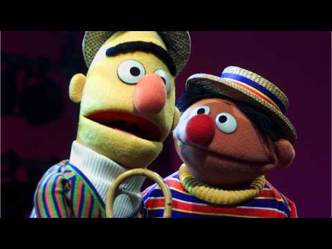 VIDEO : 'Sesame Street' Depicts Homelessness For The First Time