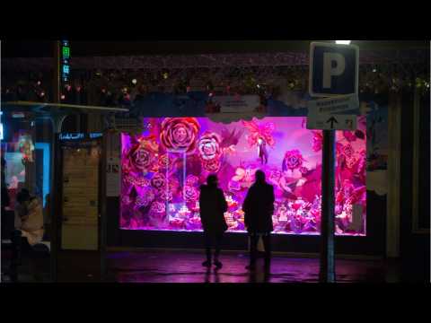 VIDEO : Smart Christmas Lights Are The Way To Go!