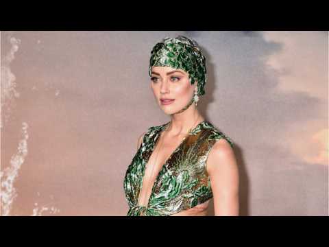 VIDEO : Amber Heard On Mera Costume