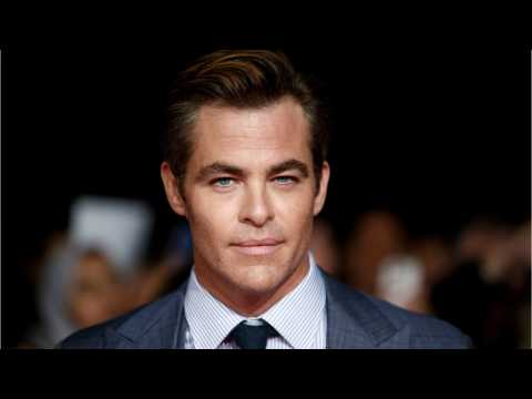 VIDEO : Chris Pine?s Perfect Response To Reactions About His Full-Frontal Scene