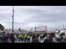 Marseille : une cinquantaine de gilets jaunes bloquent actuellement le quai des Belges