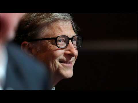 VIDEO : What Books Does Bill Gates Recommend For 2018?