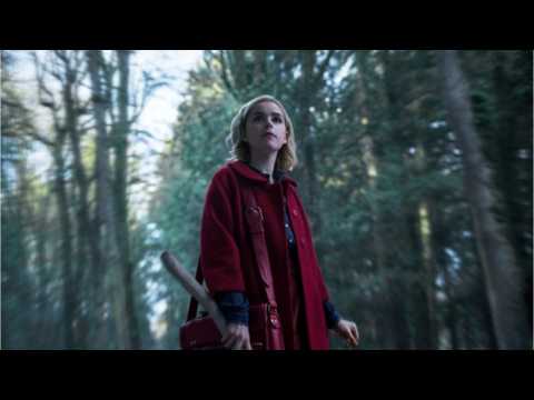 VIDEO : The 'Chilling Adventures of Sabrina' Holiday Episode Is Here
