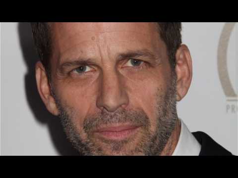VIDEO : Zack Snyder Reveals Had A 'Justice League' Cameo?