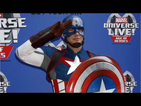 VIDEO : Captain Marvel's New Costume Was Made On A Bet