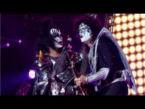 VIDEO : KISS To Go On 'Final Tour'