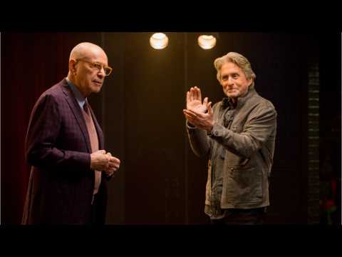 VIDEO : 'The Kominsky Method' Snags 3 Golden Globe Nominations