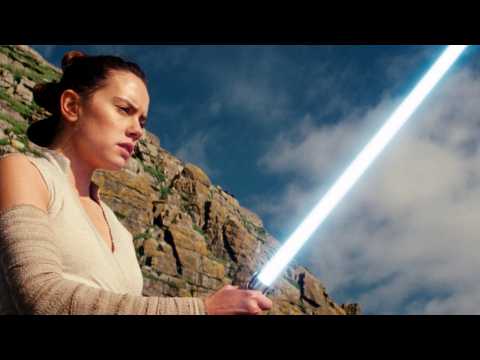 VIDEO : Disney Reveals Epic First Picture From Star Wars: Galaxy?s Edge