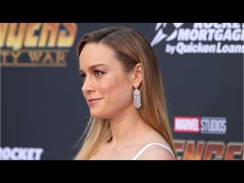 VIDEO : Brie Larson Is Confident Captain Marvel Can Lift Thor's Hammer